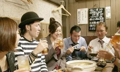 如何拍好室内聚会照片