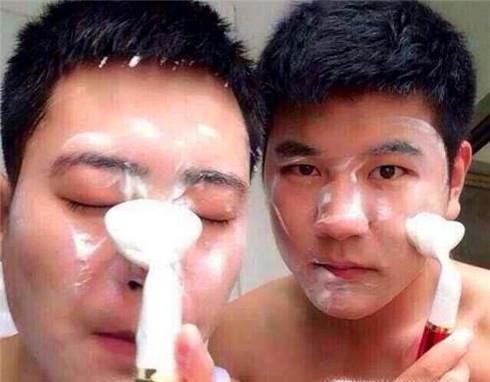 如何巧用洗脸刷