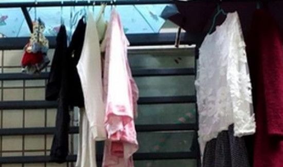 梅雨季节衣服不干发臭怎么办