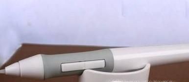 数位板如何更换笔芯？