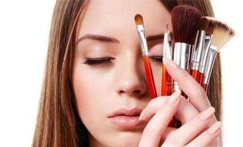 女人怎样培养自己的气质？