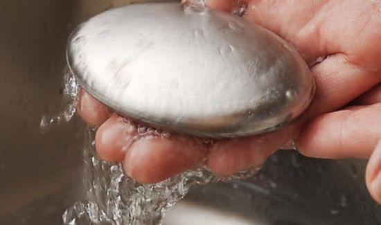 摸了海鲜怎么洗手
