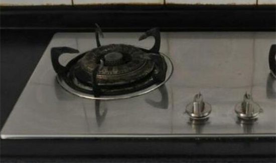 煤气灶有气有电打不着火怎么处理