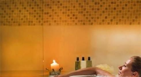 夏季在家中脱毛的简单方法