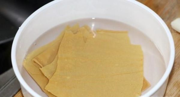 买的干豆皮应该怎么泡开？