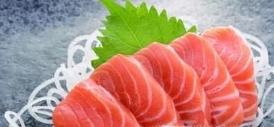 如何区别真假三文鱼（假的三文鱼是虹鳟鱼！）