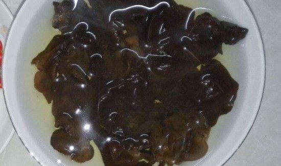 熟的木耳泡多久就不能吃了