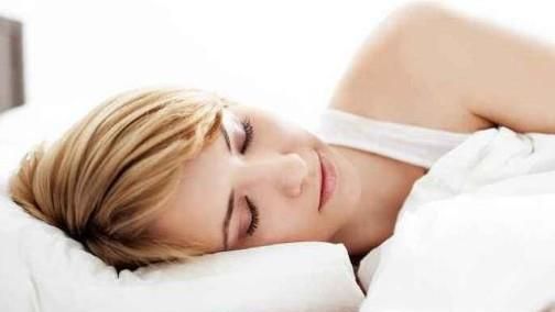 脸上长黑色素怎么办