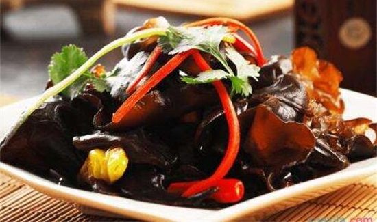 煮熟的隔夜木耳有毒吗