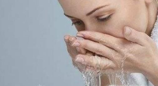 怎样迅速进行晒后修复？