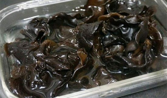 正确泡木耳冷水还是热水