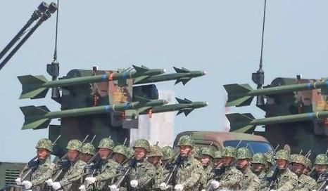 当警察的几个途径？