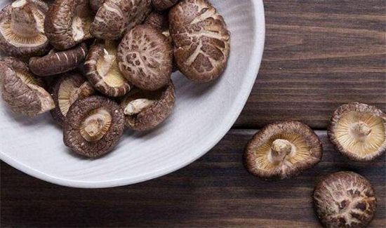 干香菇过了保质期能吃吗