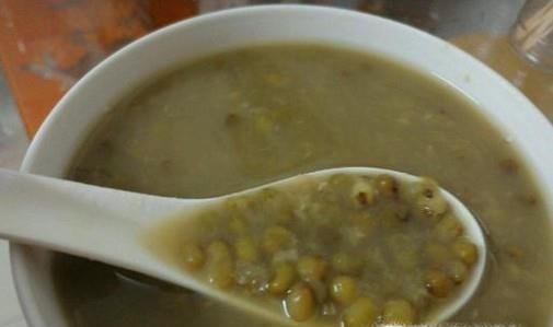 夏季高温，清凉饮食有哪些注意事项呢？