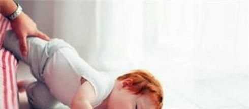 一孩子因磕到后脑而丧命！磕到头后该怎么处理？