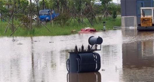 突遇暴雨天气怎么办？暴雨天气出行要注意什么？