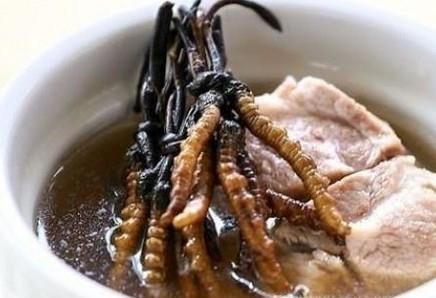 如何鉴别冬虫夏草的真假