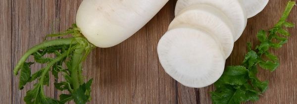 如何清理灶台上的污渍