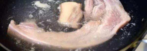 炒肉前要不要焯水