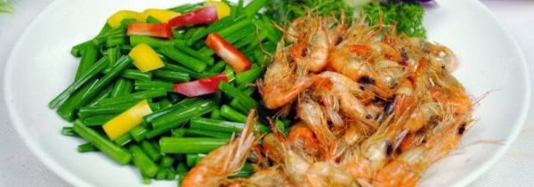 基围虾可以和什么一起炒着吃