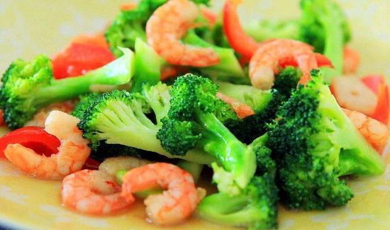 基围虾可以和什么一起炒着吃