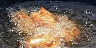 油炸东西时起沫怎么办