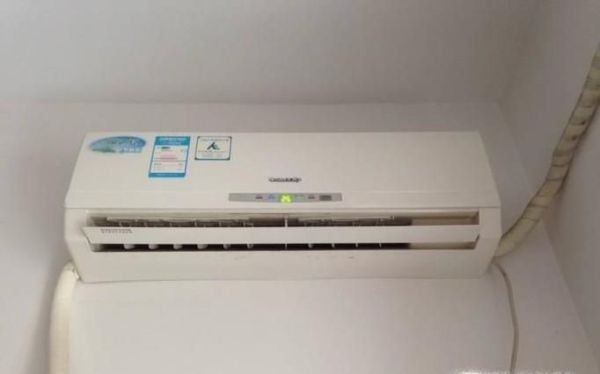 如何判断和解决空调漏氟