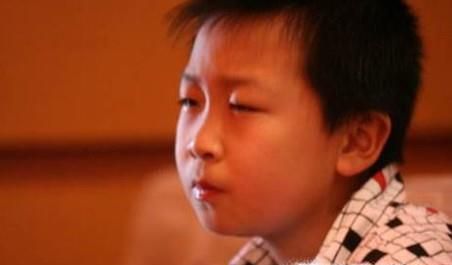 眼睛近视不配戴眼镜的危害