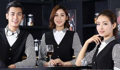 酒吧服务员应该注意些什么