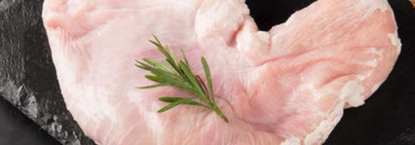 生肉可以用保鲜膜包着冷冻吗