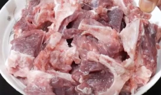 如何泡出肉里面的血水