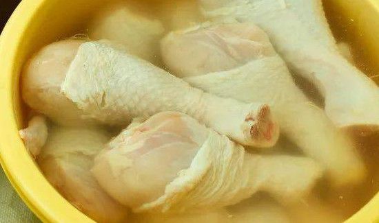 生肉可以用水浸泡吗