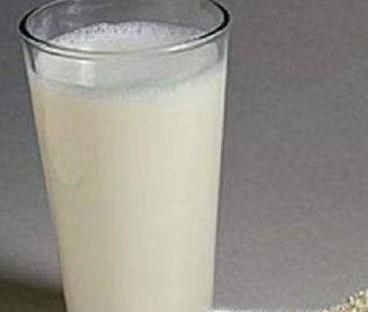 正确冲豆粉——怎样冲豆奶粉不起小疙瘩