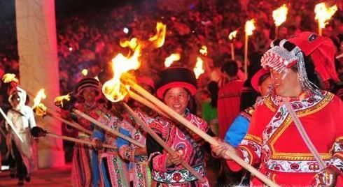 彝族火把节的来历故事