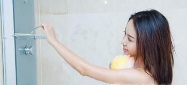 洗完澡身上还是粘怎么办