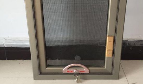 纱窗上的柳絮怎么清理