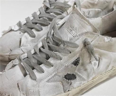 小白鞋脏了怎么洗？