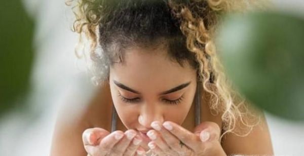 用凉水洗脸好，还是热水洗脸好？