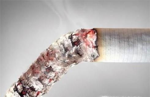 染发剂弄到指甲上怎么洗掉