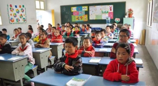 新入学的小学生们如何做自我介绍呢？