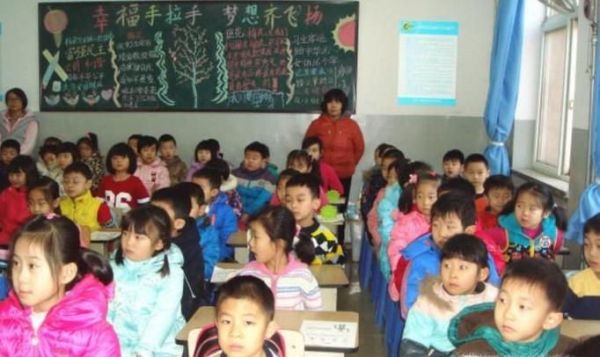 新入学的小学生们如何做自我介绍呢？