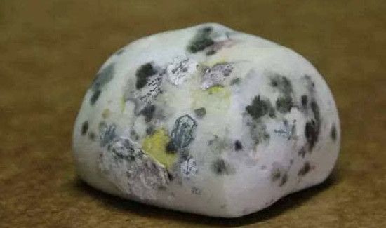 馒头发霉了蒸一下还能吃吗