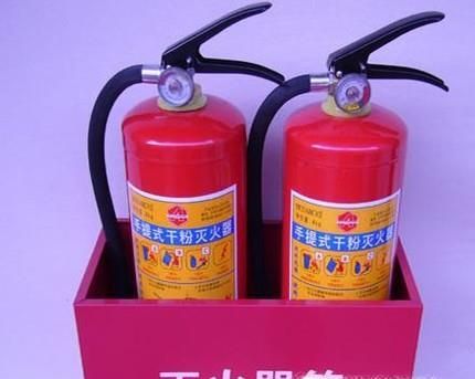 发生火灾如何正确报警自救