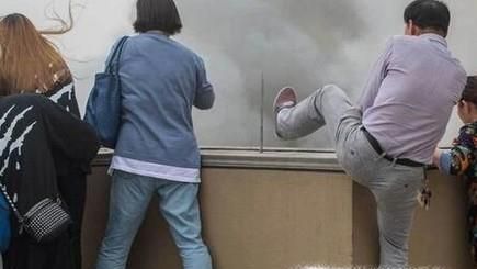 发生火灾如何正确报警自救