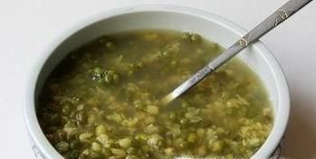 天气热不想吃饭怎么办？
