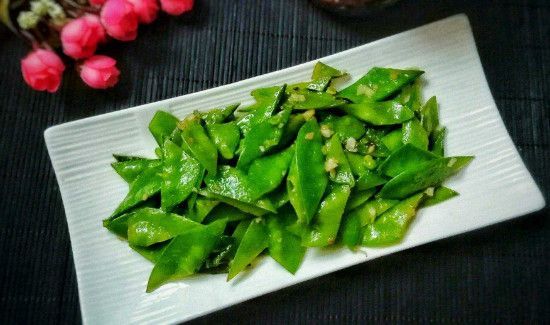 荷兰豆尾部长芽能吃吗
