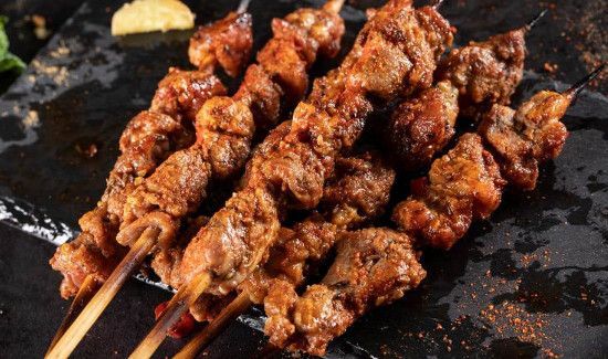 烧烤刷油撒料顺序
