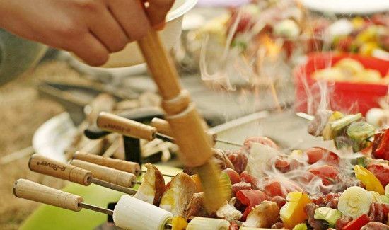 烧烤刷油撒料顺序