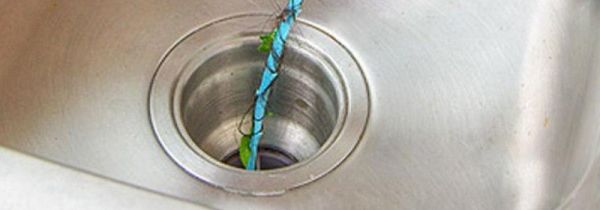 东西掉下水道用什么方法捞