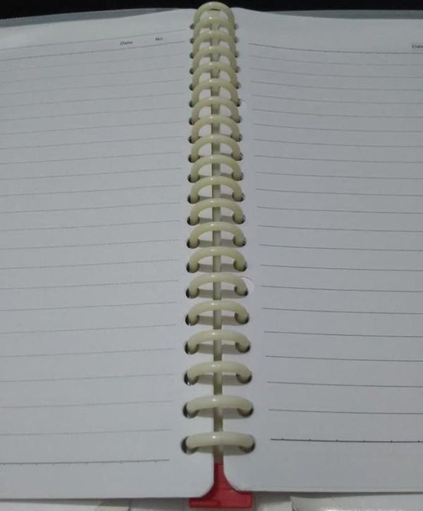 活页笔记本怎么换纸